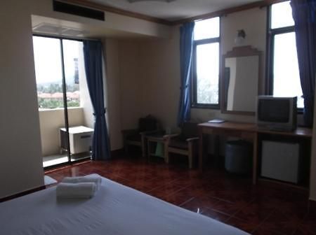 SR Hotel Surat Thani Kamer foto