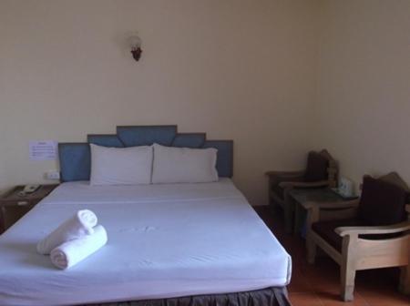 SR Hotel Surat Thani Kamer foto